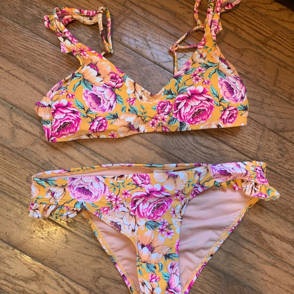 Target Bikini Set